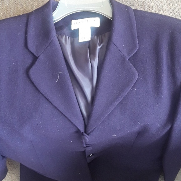 Saville  three button jacket - Picture 3 of 7